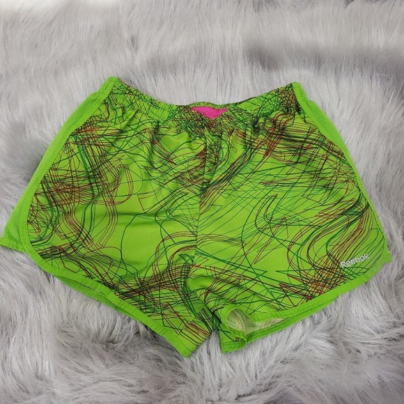 Reebok Pants - Reebok swirl design running shorts with inside liner